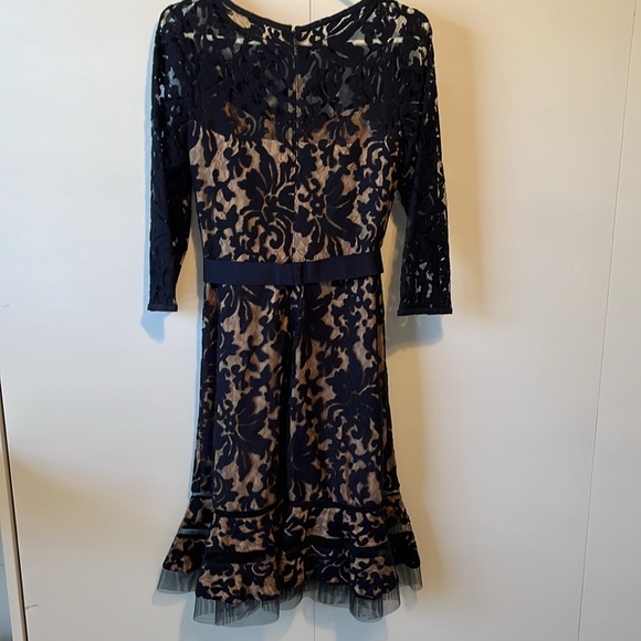 NWOT TADASHI SHOJI LACE DRESS - Picture 7 of 15